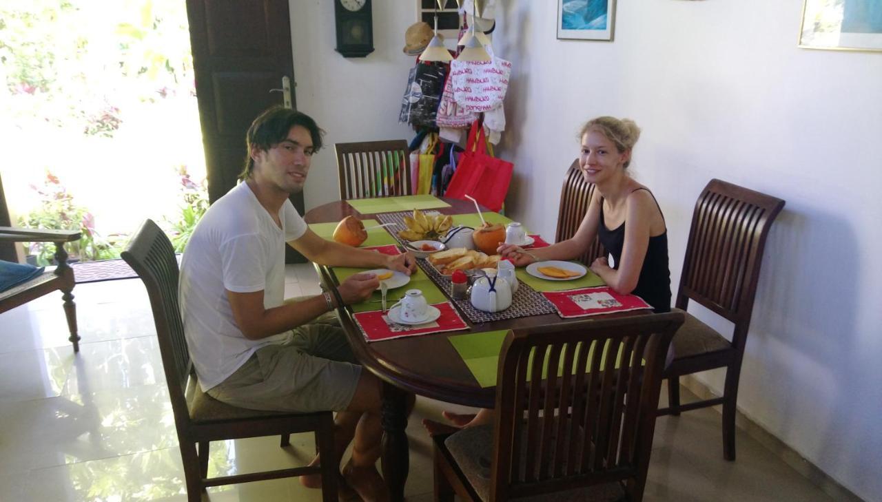 4 Seasons Guesthouse 히카두와 외부 사진